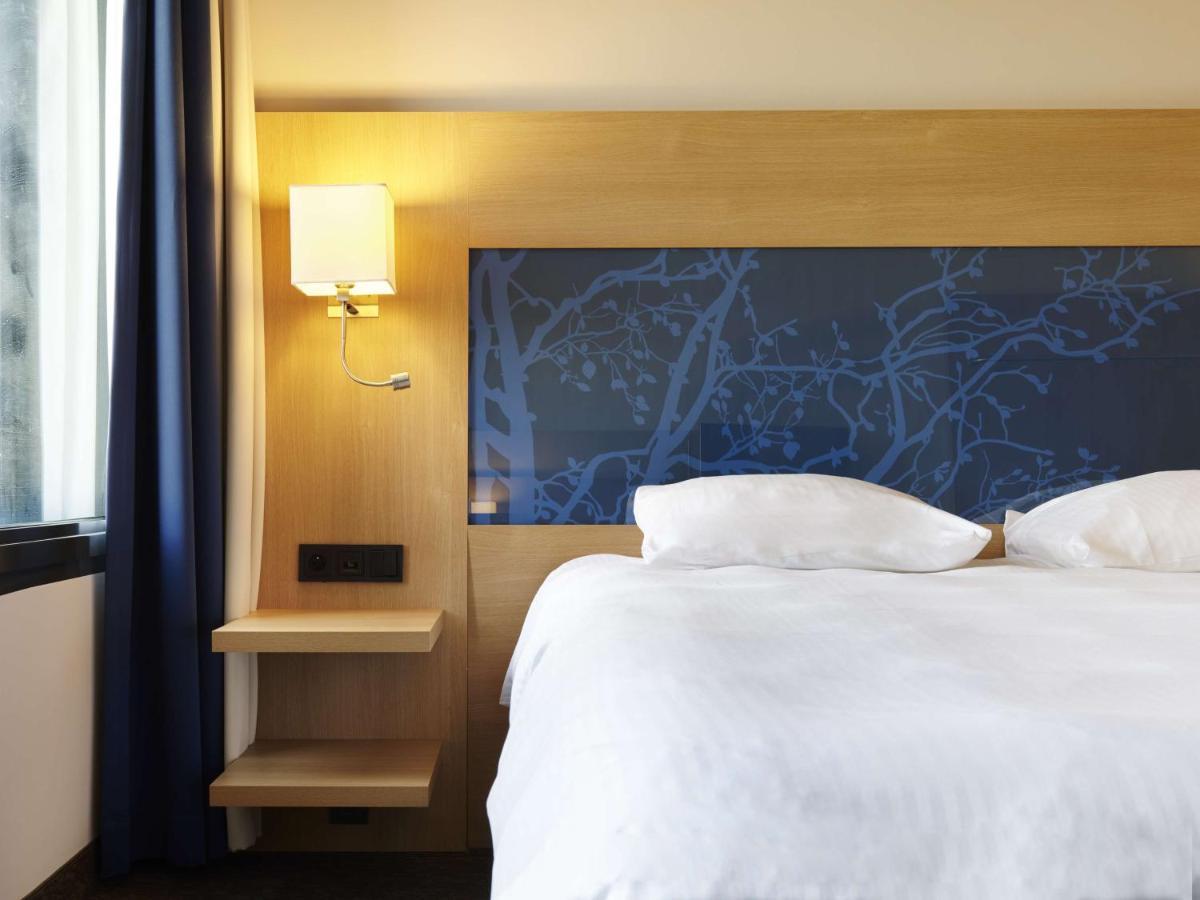 Park Inn By Radisson Liege Airport Grace-Hollogne Экстерьер фото