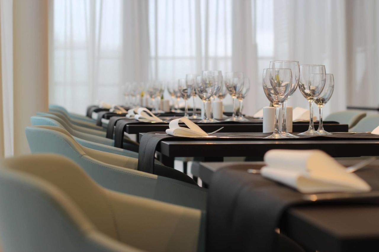 Park Inn By Radisson Liege Airport Grace-Hollogne Экстерьер фото